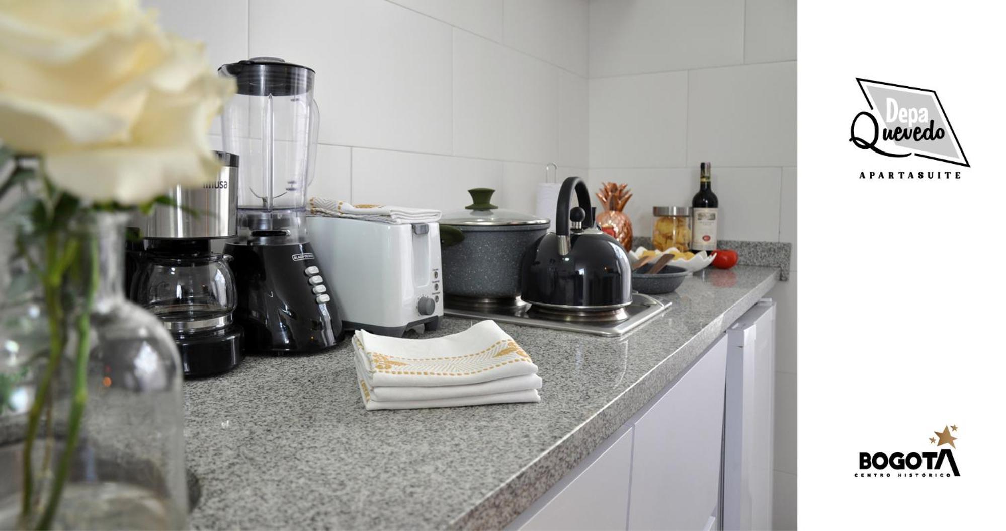 Depa Quevedo - Trendy Revamped Flat - Exceptional Spot In Bogota'S Historic Colonial Square - Candelaria Esterno foto